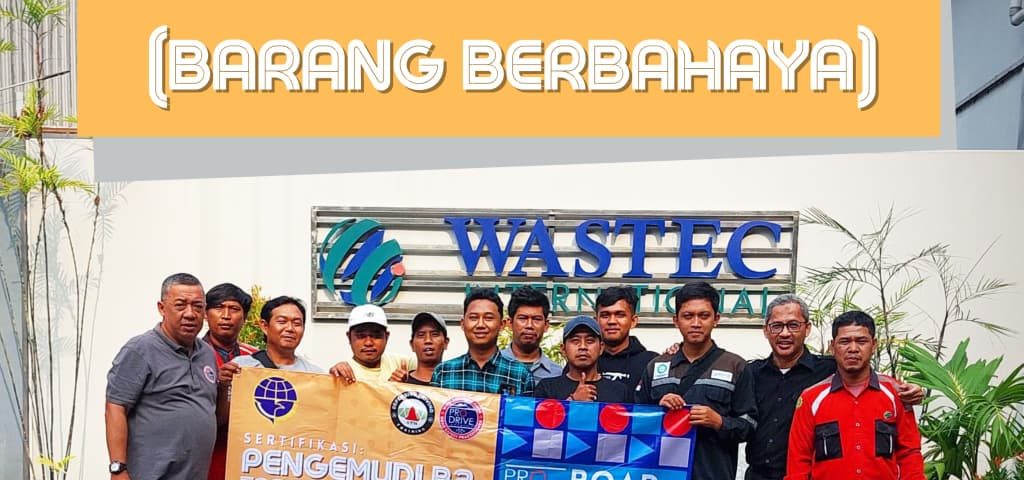 Peserta dari PT. Wastec International mengikuti sesi sertifikasi dan pelatihan awak pengemudi barang berbahaya bersama ProDrive Indonesia.