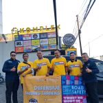 Peserta pelatihan Defensive Driving & Service Excellence PT Aneka Jasa Grhadika mengikuti sesi praktikal bersama Pro Drive Indonesia di Surabaya.
