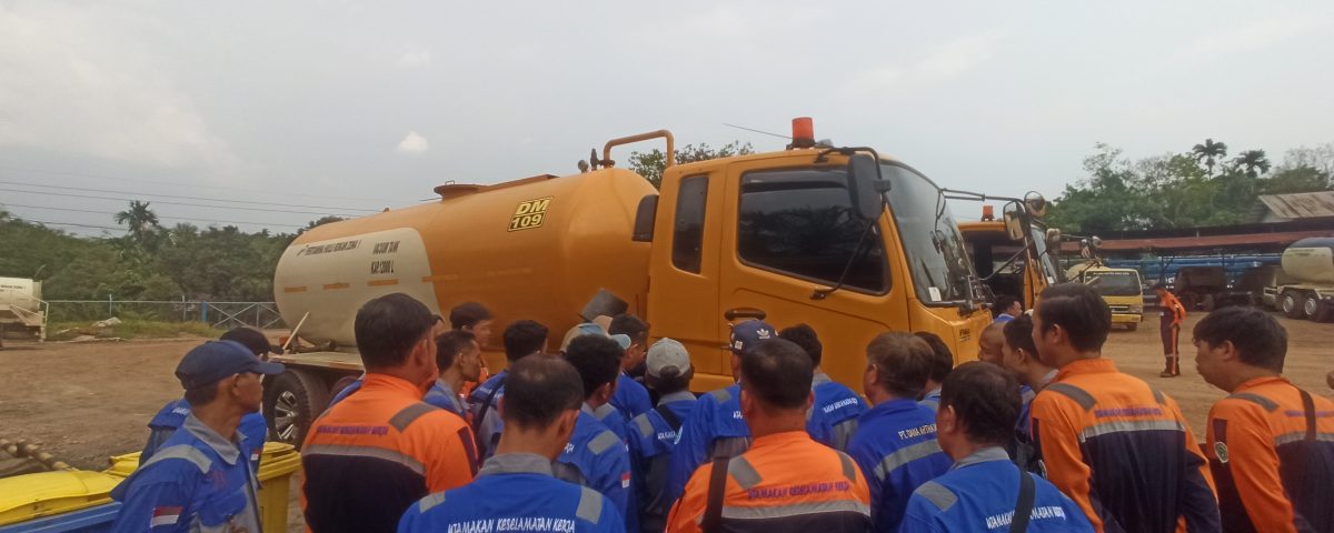 Defensive Driving Training Pro Drive Indonesia – sesi pelatihan praktik truk