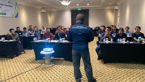 Pelaksanaan defensive driving training BPJS Ketenagakerjaan oleh Pro Drive Indonesia dalam sesi kelas untuk penguatan budaya K3 perusahaan.