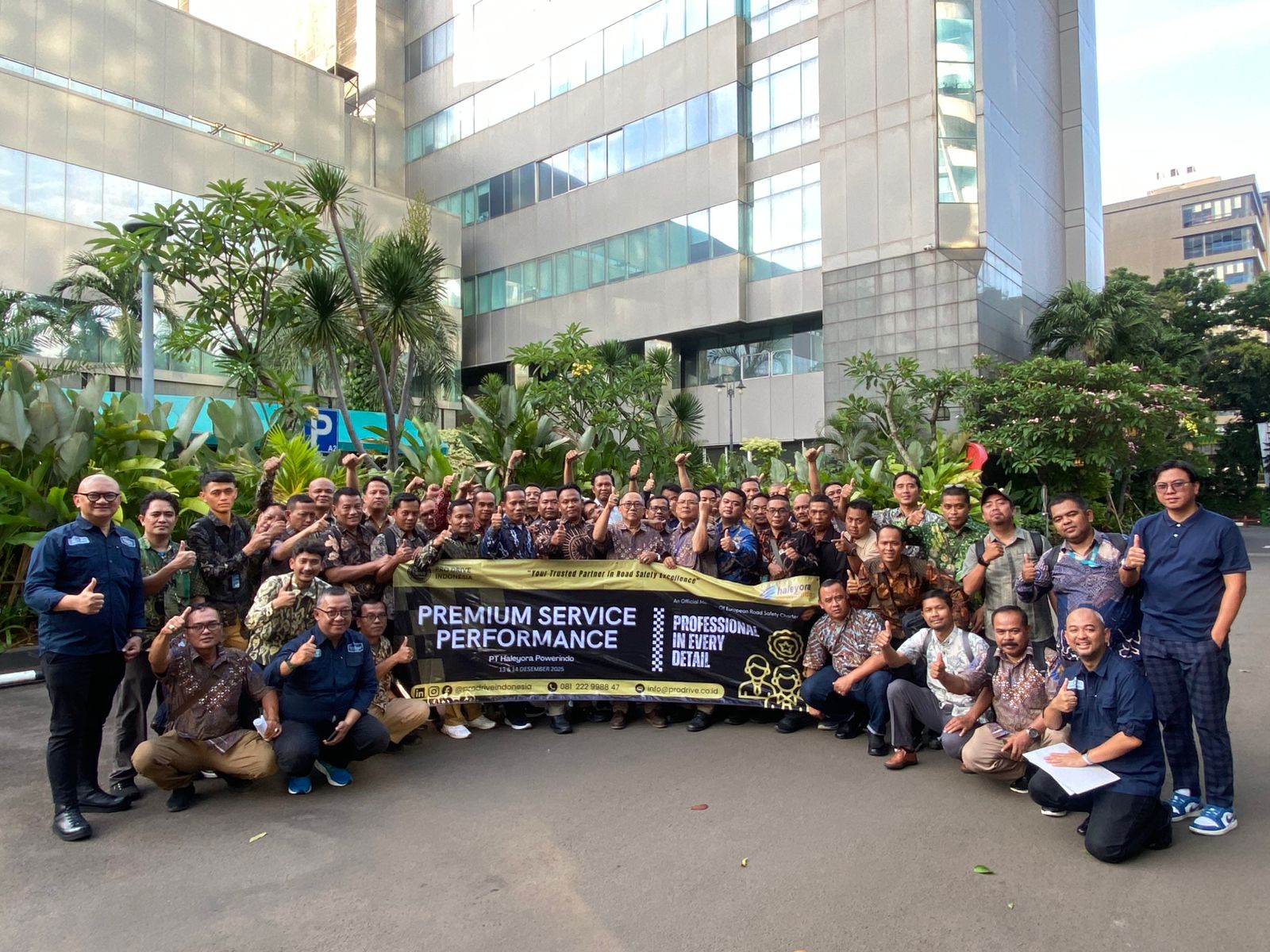 Peserta Premium Service Performance pengemudi PT PLN bersama Pro Drive Indonesia