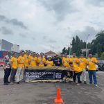 Foto bersama peserta defensive driving light vehicle PT Bukit Limau Teknologi