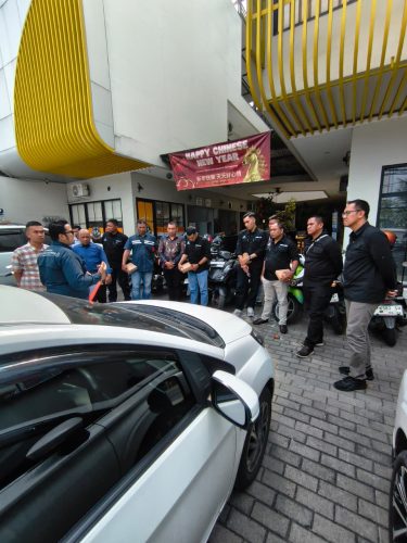 Defensive Driving Training Husky-CNOOC Madura Limited dengan sesi pelatihan dan praktik keselamatan berkendara pengemudi operasional