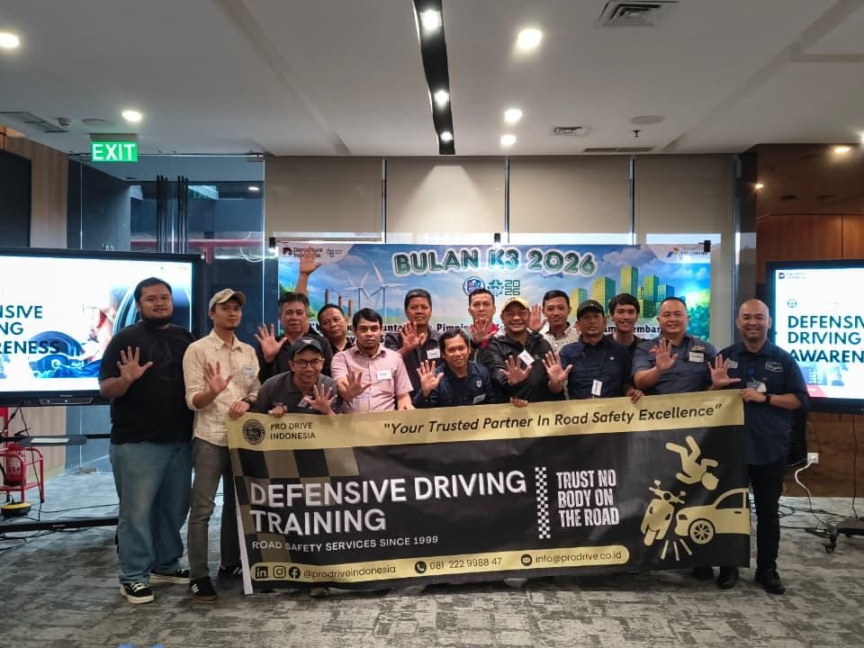 Sesi diskusi interaktif Defensive Driving Awareness PT Pertamina Drilling Services Indonesia.