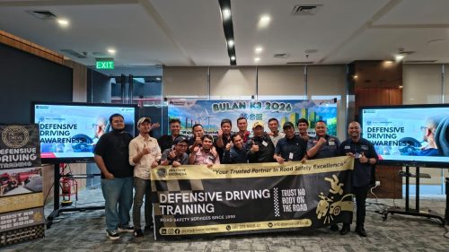 Sesi diskusi interaktif Defensive Driving Awareness PT Pertamina Drilling Services Indonesia.