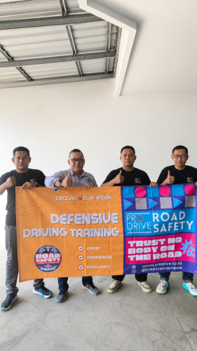 Peserta mengikuti Public Class Defensive Driving Training Batch 8 Surabaya yang diselenggarakan Pro Drive Indonesia pada 18 Juli 2026.