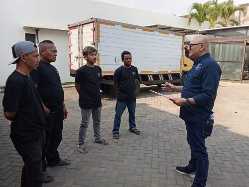Defensive Driving Training Heavy Vehicle Bersama CV Prima Express