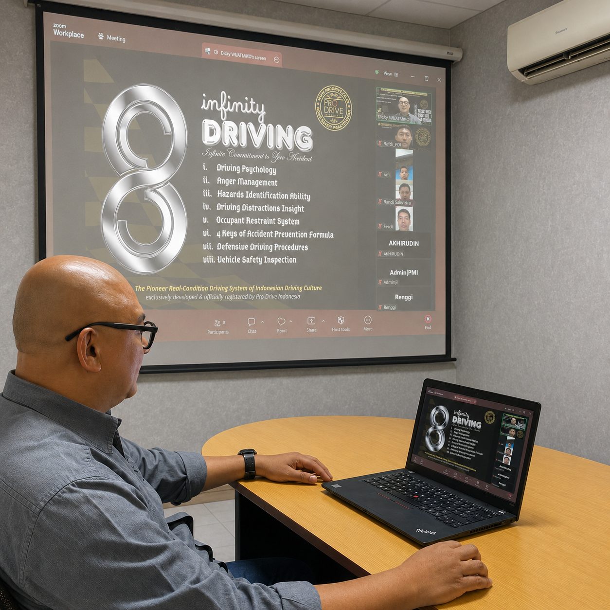 Dicky Wijatmiko memandu Online Public Class Defensive Driving Training Batch 10