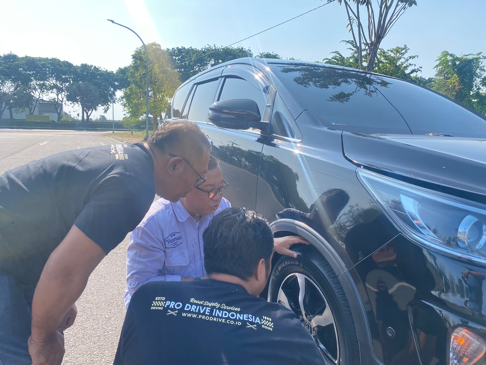 Dokumentasi Defensive Driving Training HCML dan PT Mardhitta Persada Trans bersama Pro Drive Indonesia.