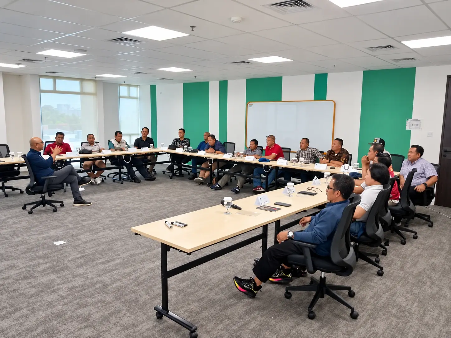 Diskusi kelas Defensive Driving Training PT ANTAM (Persero) Tbk Batch 2 bersama instruktur Pro Drive Indonesia, 25 Oktober 2026